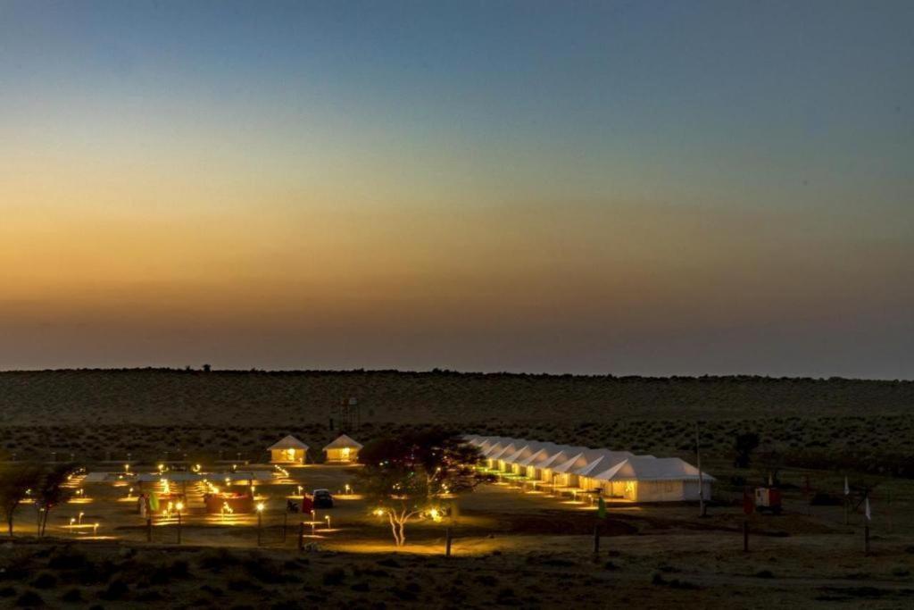 Golden Sandstone Hotel Desert Safari Camp Jaisalmer Exterior foto