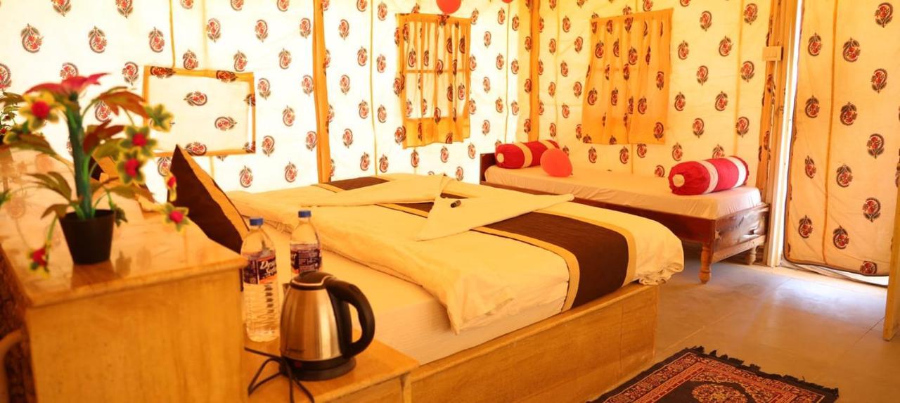 Golden Sandstone Hotel Desert Safari Camp Jaisalmer Exterior foto